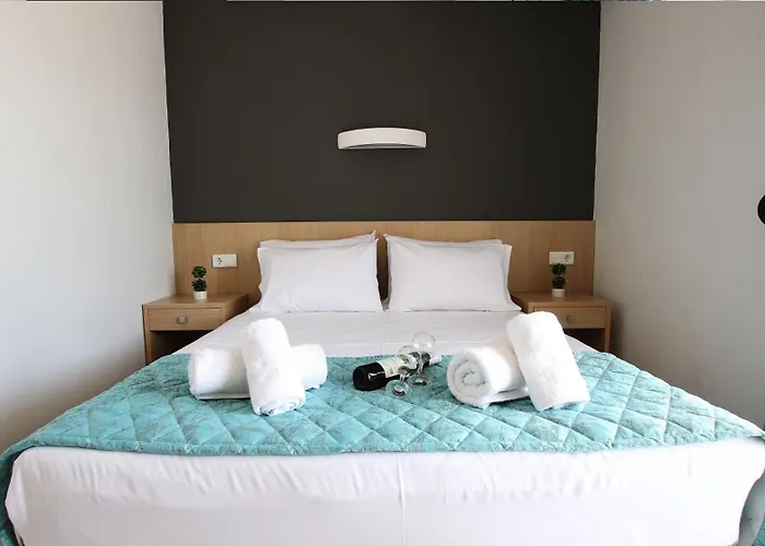 Evilion Aparthotel